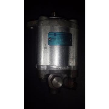 Sauer-Sundstrand Hydraulic Pump, A16L 30437