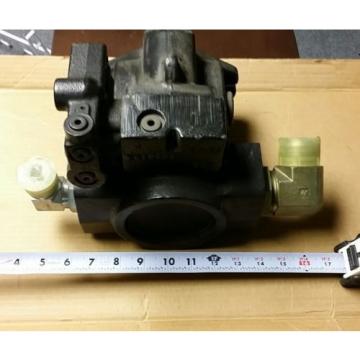 New Sauer Danfoss Hydraulic Pump L38  Model #7004613S