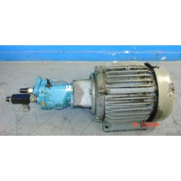 Sperry Vickers Hydraulic Pump Model: E5J S/N: PVB10-RSY-30-CM-11/10