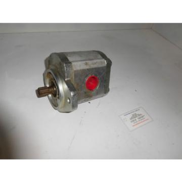 Haldex/Barnes W15A138L5K01N Hydraulic Pump Gear Type