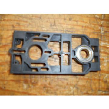 MIKADO LOGO 400 MOTOR MOUNTING PLATE &amp; MAIN SHAFT BEARING