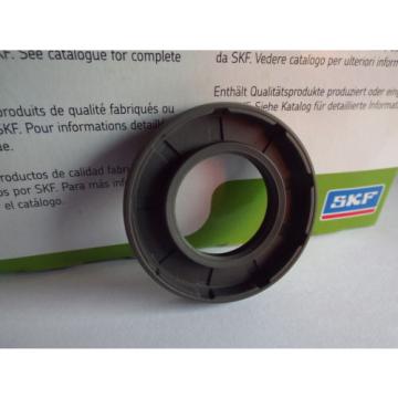 Oil Seal SKF 15x24x7mm Double Lip R23/TC