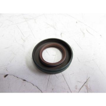 CR INDUSTRIES/CHICAGO RAWHIDE 8704 OIL SEAL ***NNB***