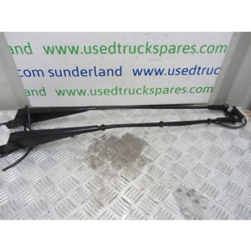 JCB REAR WIPER ARM 700mm SUIT 3CX